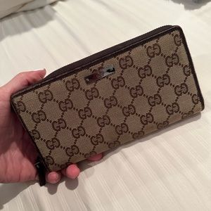 Gucci canvas wallet!